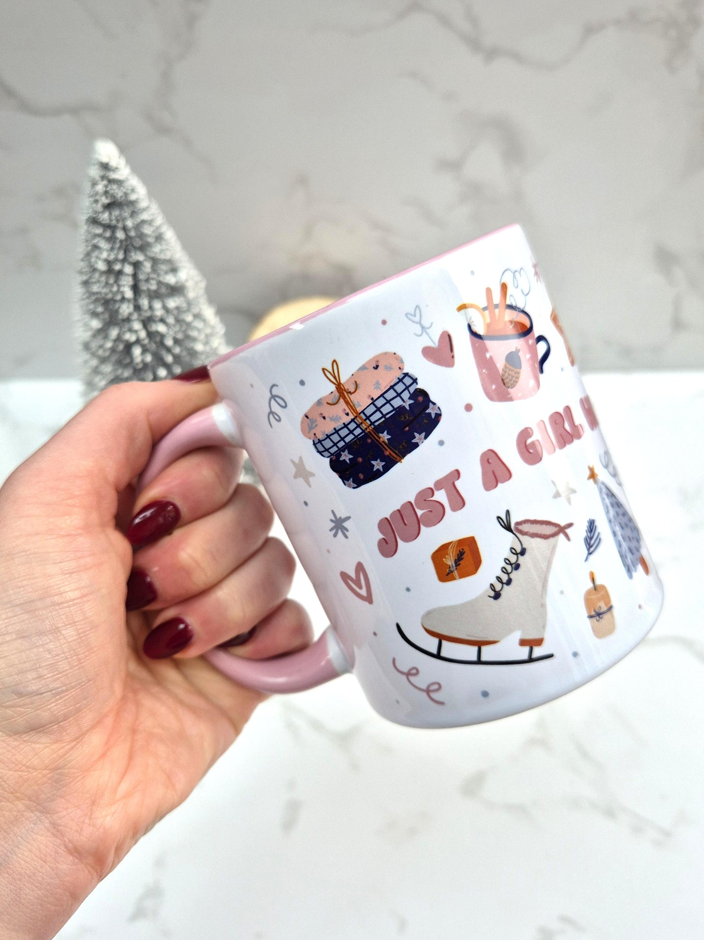 JUST A GIRL WHO LOVES CHRISTMAS MUG